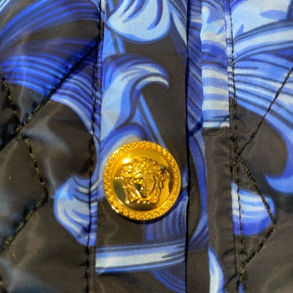 Versace Jacket purchased on Rode Drv - Picture 2 of 12